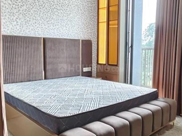 1 BHK Apartment in Sector 43 for rent Gurgaon. The reference number is 20992996