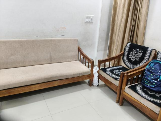1 BHK Apartment in Sector 6 for rent Gandhinagar. The reference number is 20626578
