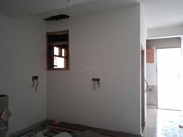 1 BHK Apartment in Sector 74 for resale Noida. The reference number is 20398388