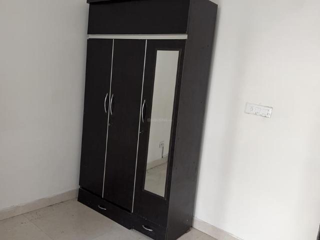 1 BHK Apartment in Sector 71 for rent Gurgaon. The reference number is 20330430