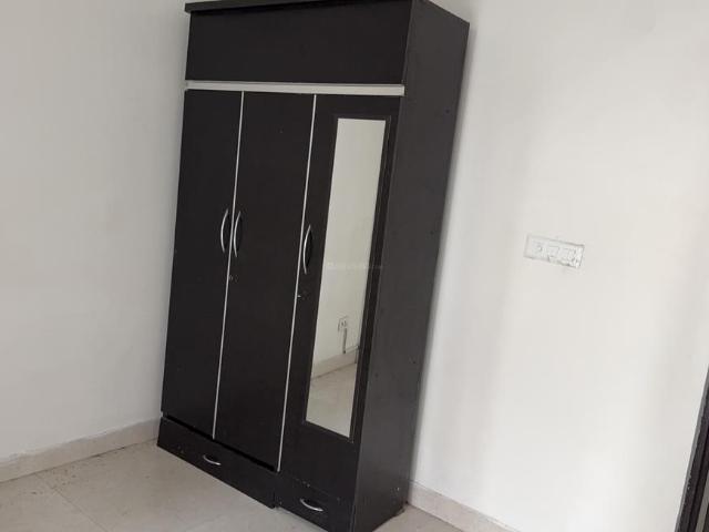 1 BHK Apartment in Sector 71 for rent Gurgaon. The reference number is 20330478