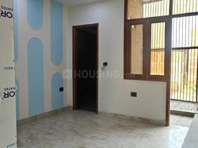 1 BHK Apartment in Sector 72 for resale Noida. The reference number is 19706342