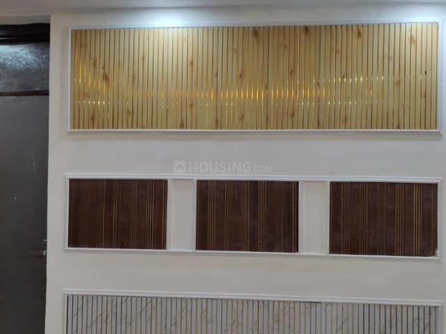 1 BHK Apartment in Sector 72 for resale Noida. The reference number is 19957139