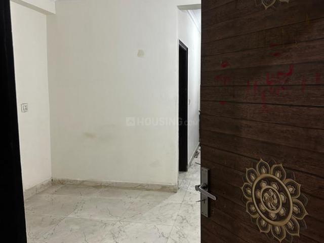 1 BHK Apartment in Sector 73 for rent Noida. The reference number is 20698156