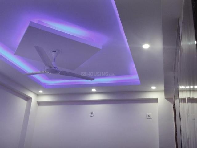 1 BHK Apartment in Sector 73 for resale Noida. The reference number is 16899749