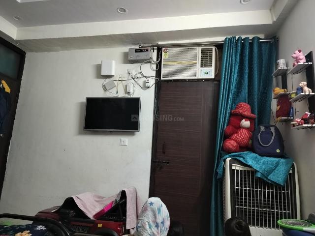 1 BHK Apartment in Sector 73 for resale Noida. The reference number is 17494154