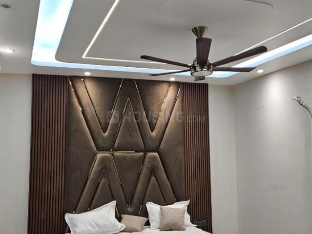 1 BHK Apartment in Sector 73 for resale Noida. The reference number is 17600063