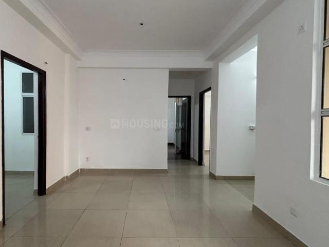 1 BHK Apartment in Sector 73 for resale Noida. The reference number is 17699629