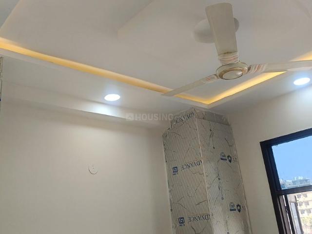 1 BHK Apartment in Sector 73 for resale Noida. The reference number is 19530158