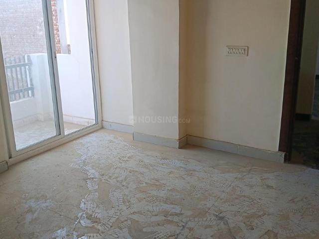 1 BHK Apartment in Sector 73 for resale Noida. The reference number is 19572554