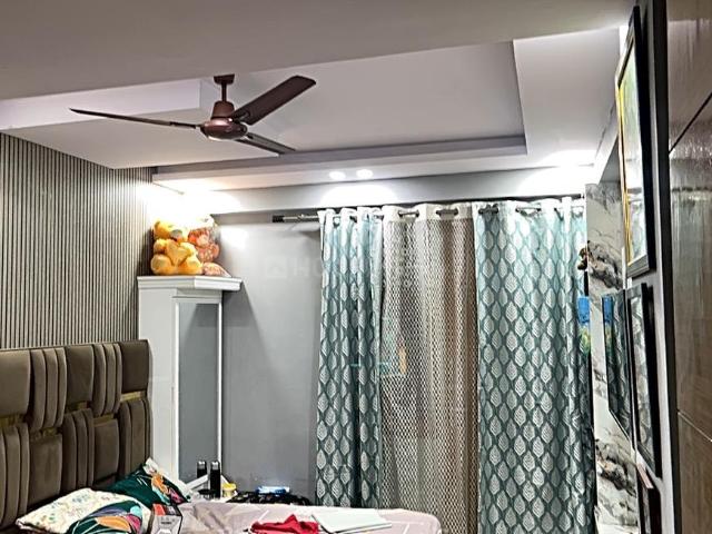1 BHK Apartment in Sector 73 for resale Noida. The reference number is 19660336