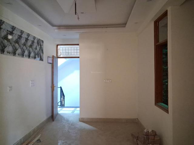 1 BHK Apartment in Sector 73 for resale Noida. The reference number is 19662511