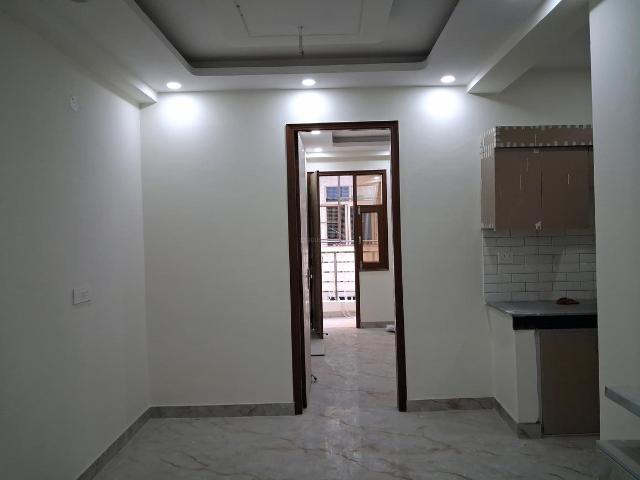 1 BHK Apartment in Sector 73 for resale Noida. The reference number is 19664611