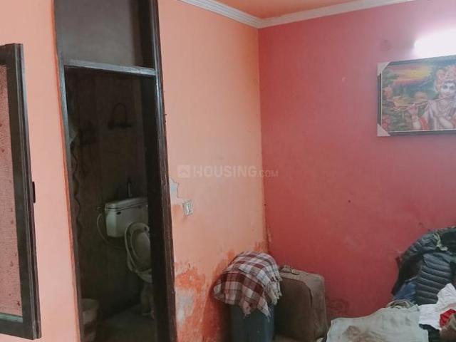 1 BHK Apartment in Sector 73 for resale Noida. The reference number is 19724211