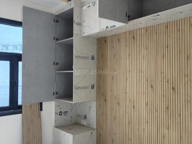 1 BHK Apartment in Sector 73 for resale Noida. The reference number is 19953264