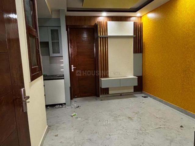 1 BHK Apartment in Sector 73 for resale Noida. The reference number is 19985820