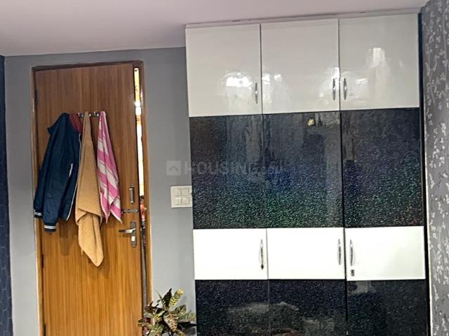1 BHK Apartment in Sector 73 for resale Noida. The reference number is 19067840