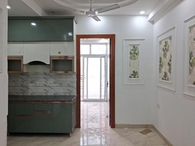 1 BHK Apartment in Sector 73 for resale Noida. The reference number is 20455718