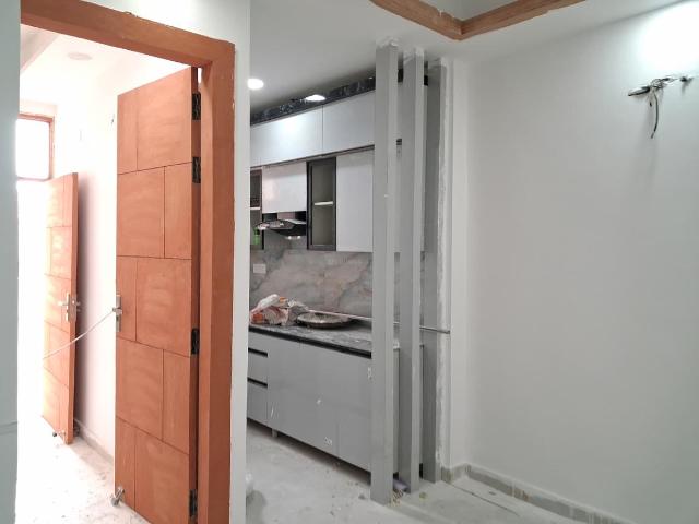 1 BHK Apartment in Sector 73 for resale Noida. The reference number is 20575576