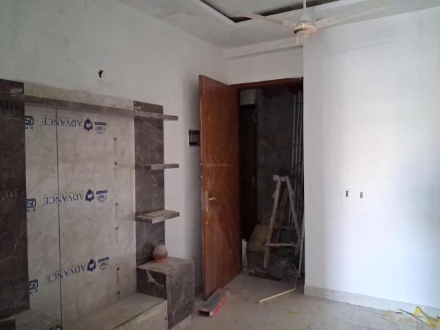 1 BHK Apartment in Sector 73 for resale Noida. The reference number is 20575832