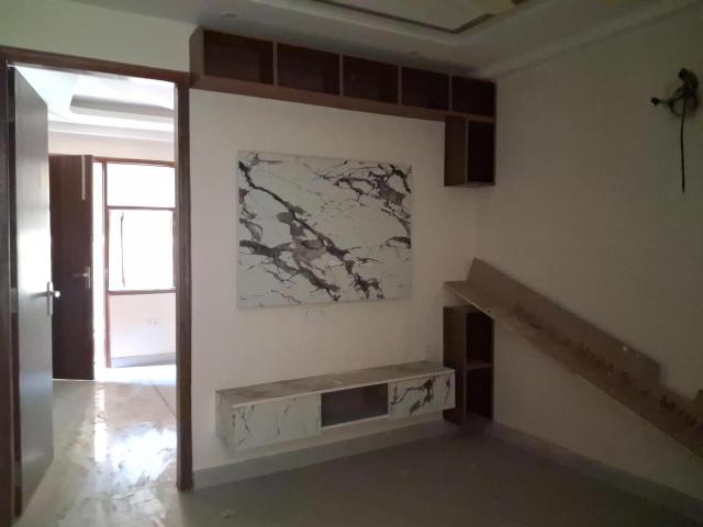 1 BHK Apartment in Sector 73 for resale Noida. The reference number is 20294777