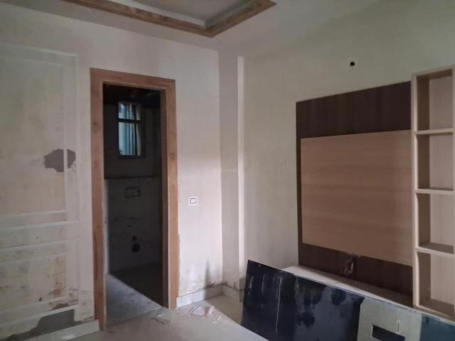 1 BHK Apartment in Sector 73 for resale Noida. The reference number is 20316274