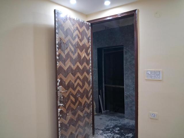 1 BHK Apartment in Sector 89 for resale Noida. The reference number is 20738921