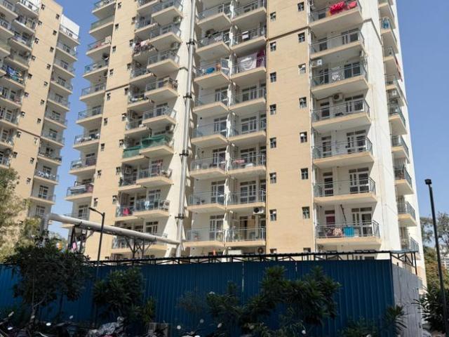 1 BHK Apartment in Sector 89A for resale Gurgaon. The reference number is 17452029