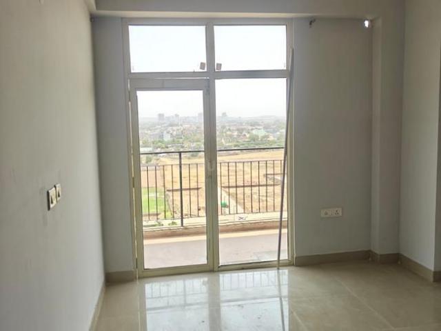 1 BHK Apartment in Sector 92 for resale Gurgaon. The reference number is 20720480