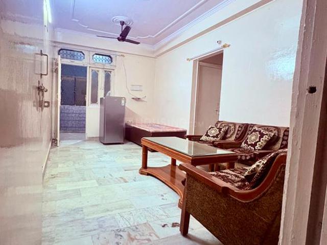 1 BHK Apartment in Shalimar Garden for rent Ghaziabad. The reference number is 20813712