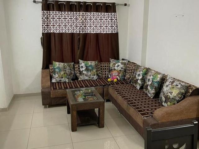 1 BHK Apartment in Shela for rent Ahmedabad. The reference number is 20550356