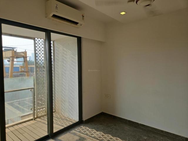 1 BHK Apartment in Sion for rent Mumbai. The reference number is 18424558