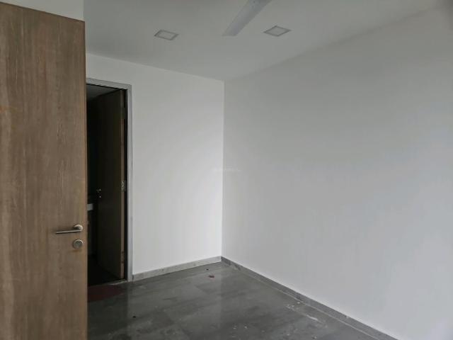 1 BHK Apartment in Sion for resale Mumbai. The reference number is 17237542