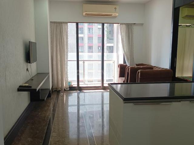 1 BHK Apartment in Sion for resale Mumbai. The reference number is 20275613
