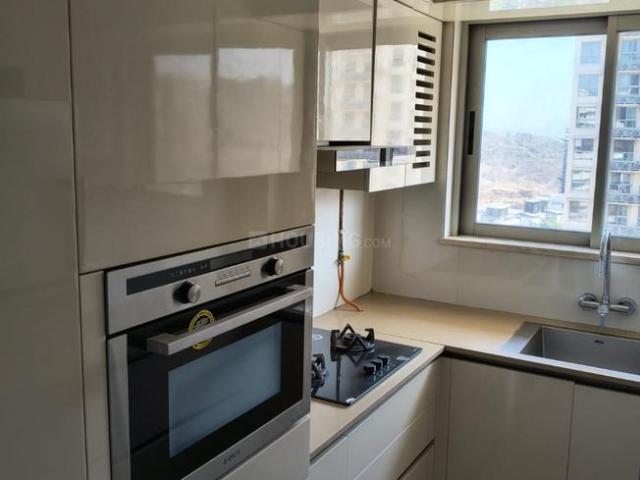 1 BHK Apartment in Powai for resale Mumbai. The reference number is 19683924
