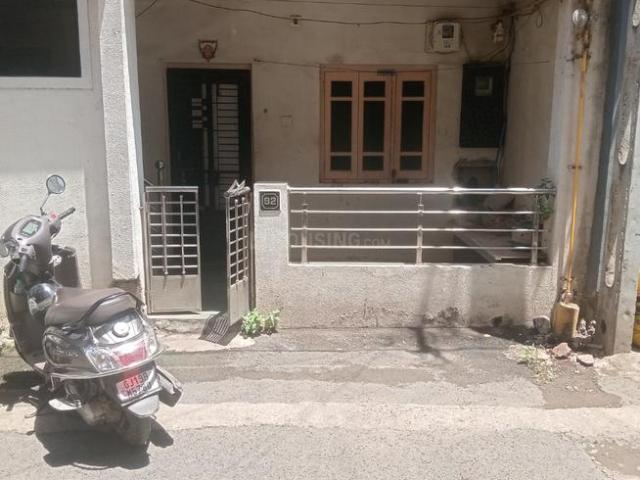 1 BHK Apartment in Palanpur Jakatnaka for rent Surat. The reference number is 17130823