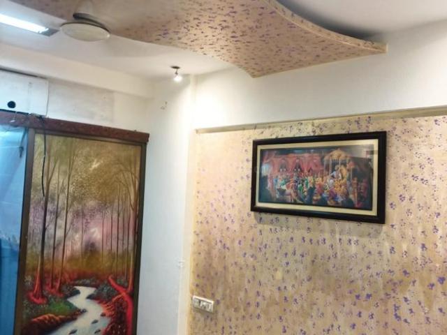 1 BHK Apartment in Parel for resale Mumbai. The reference number is 14998182