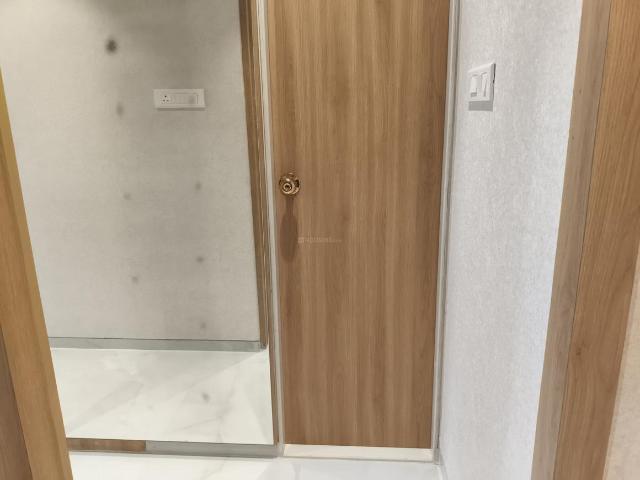 1 BHK Apartment in Parel for resale Mumbai. The reference number is 20782147
