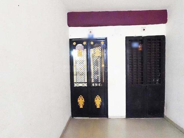 1 BHK Apartment in Pethapur for resale Gandhinagar. The reference number is 20412850