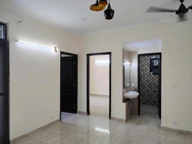 1 BHK Apartment in Phi II for resale Greater Noida. The reference number is 20665083