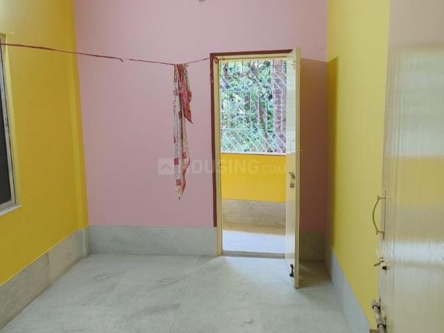1 BHK Apartment in Prince Anwar Shah Connector for rent Kolkata. The reference number is 16468417