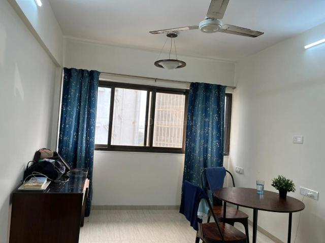 1 BHK Apartment in Worli for rent Mumbai. The reference number is 16650198