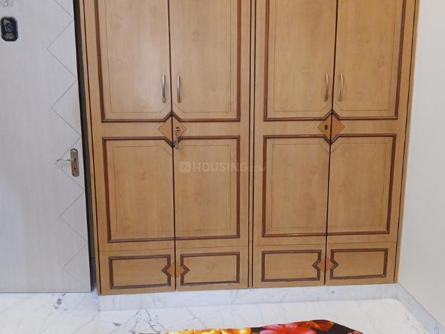 1 BHK Apartment in Worli for rent Mumbai. The reference number is 18644665