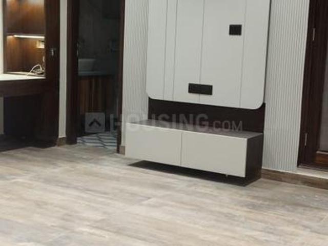 1 BHK Apartment in Wave City for rent Ghaziabad. The reference number is 18919912