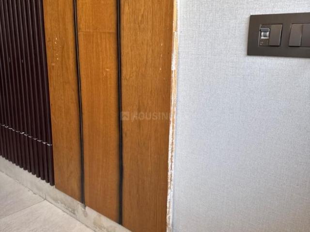 1 BHK Apartment in Wave City for resale Ghaziabad. The reference number is 20144363