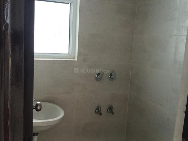 1 BHK Apartment in Wave City for resale Ghaziabad. The reference number is 20143404