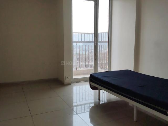 1 BHK Apartment in Wave City for resale Ghaziabad. The reference number is 20596828
