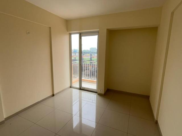 1 BHK Apartment in Wave City for resale Ghaziabad. The reference number is 20895661