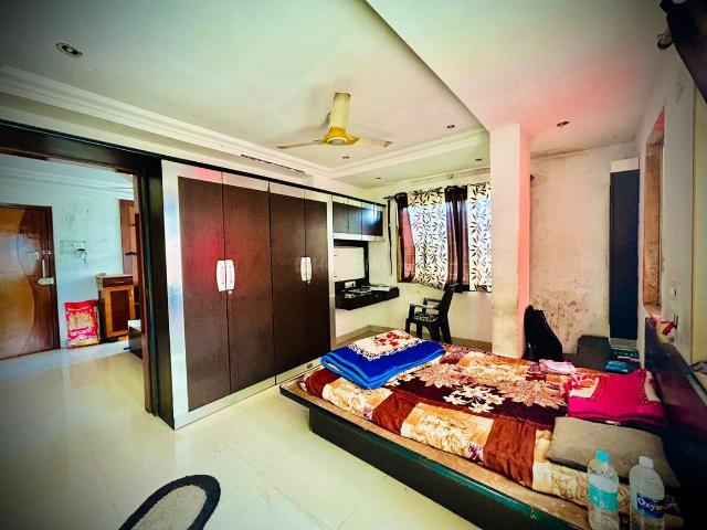 1 BHK Apartment in Warje for rent Pune. The reference number is 20437949
