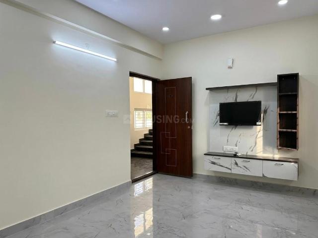 1 BHK Apartment in Whitefield for rent Bengaluru. The reference number is 20434747